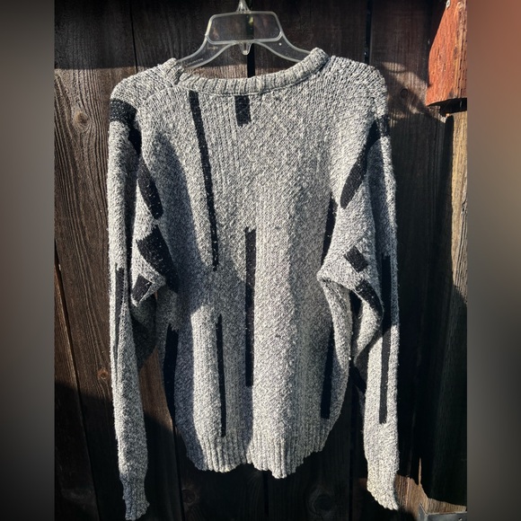 Sweater - Picture 9 of 11